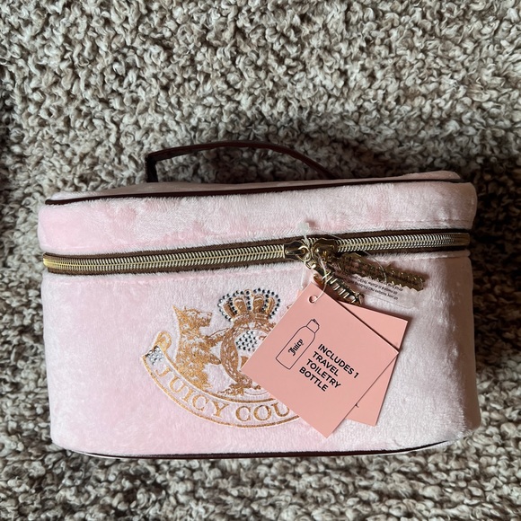 Juicy couture makeup bag set - Picture 3 of 7